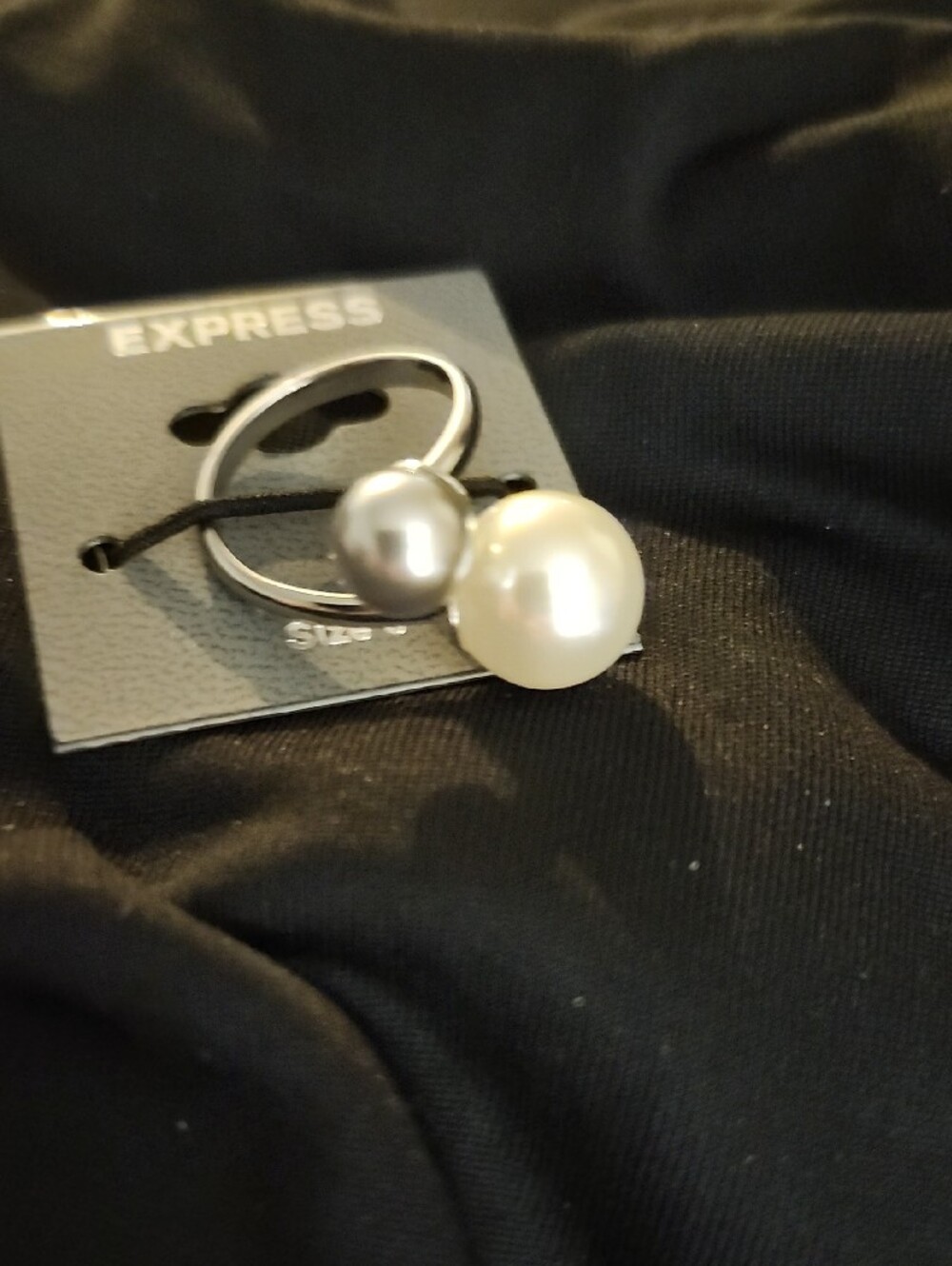 Ring - Picture 3 of 3